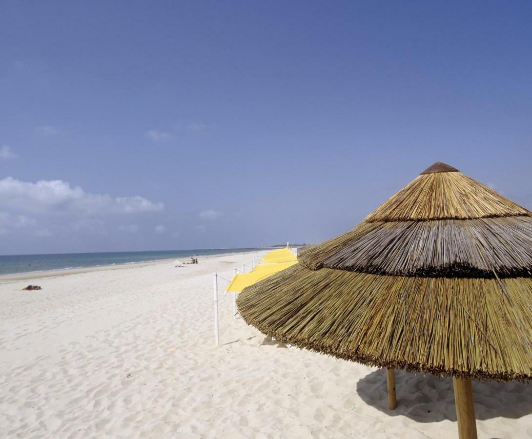Cabanas Sea View Apt In Golden 卡巴纳斯·德·塔维拉 外观 照片