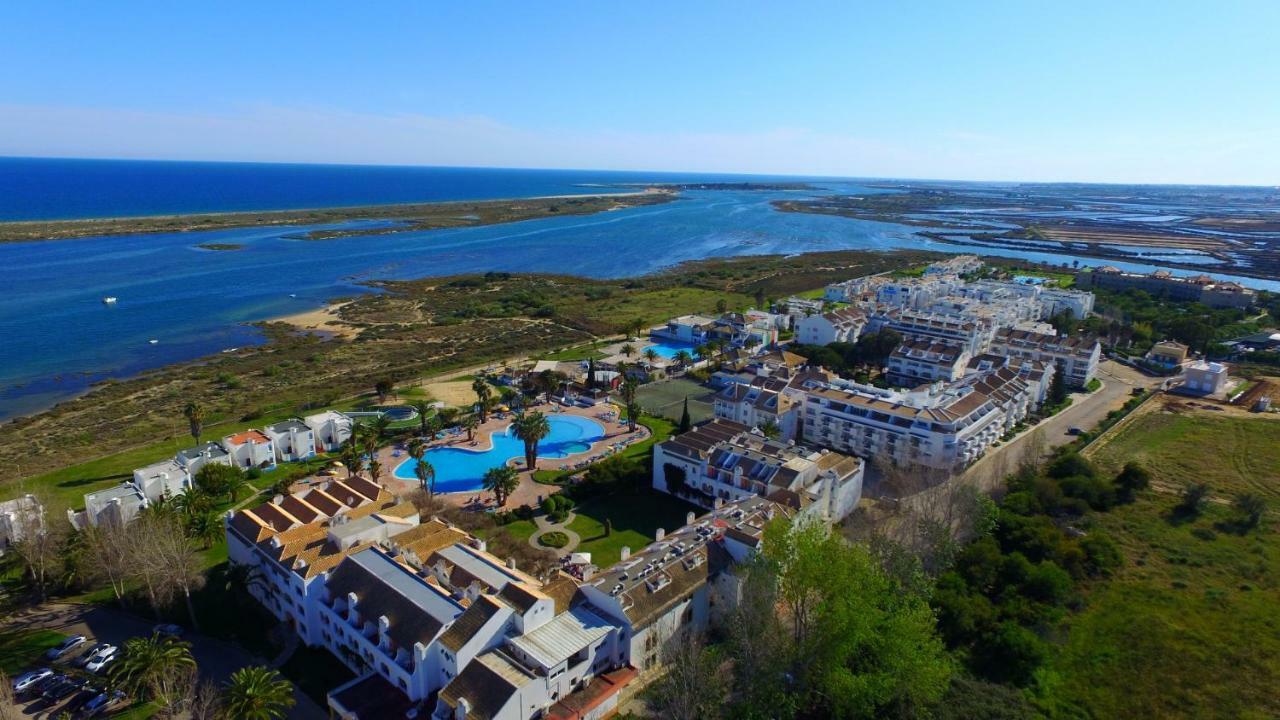 Cabanas Sea View Apt In Golden 卡巴纳斯·德·塔维拉 外观 照片